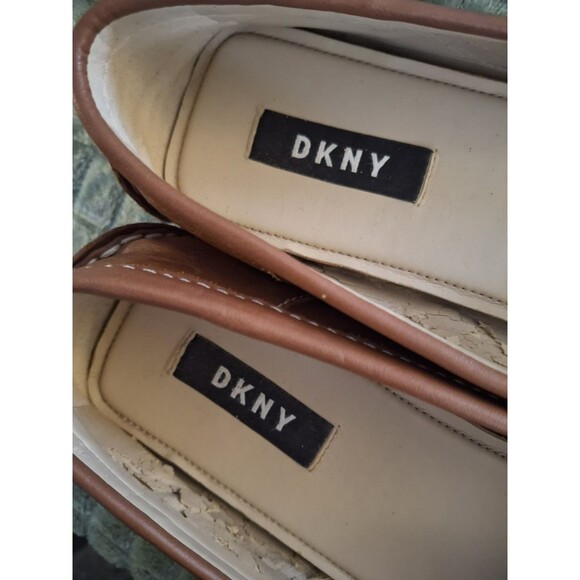 DKNY Lennon Mocassin Womans 9M Pebble Leather Walnut Brown Loafers Slip On Shoes - Picture 4 of 9